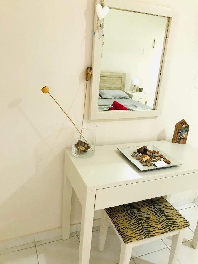 Seaview Apartments Анависос Екстериор снимка