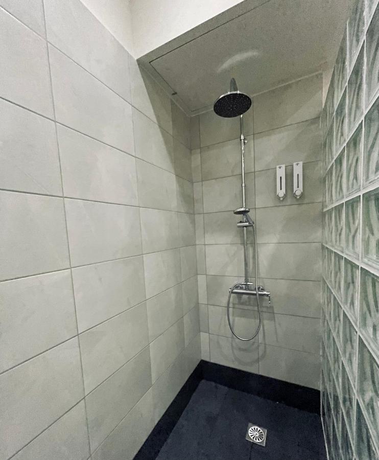 Seaview Apartments Анависос Екстериор снимка